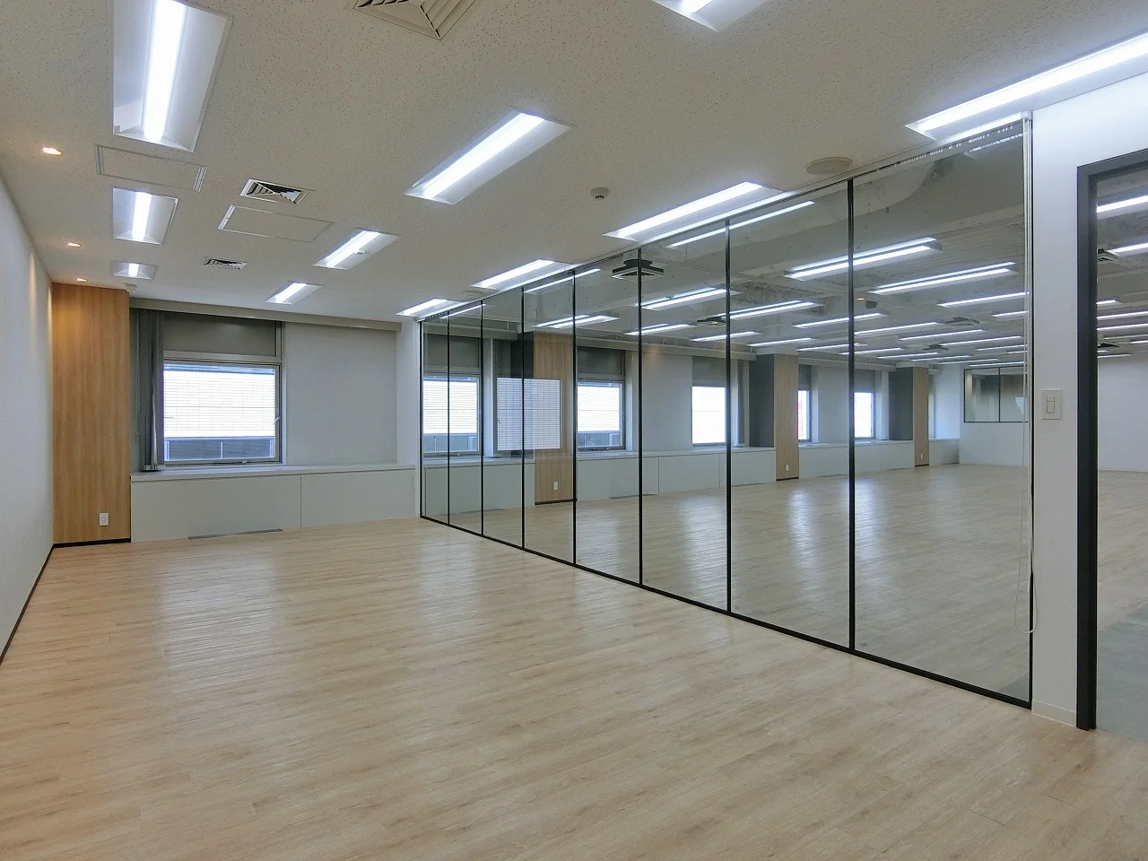 TSUKIJI GRANDE 5 執務室 11