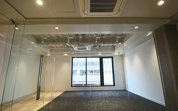 WORK BASE Nihombashi(STH BUILDING) 8 執務室 10
