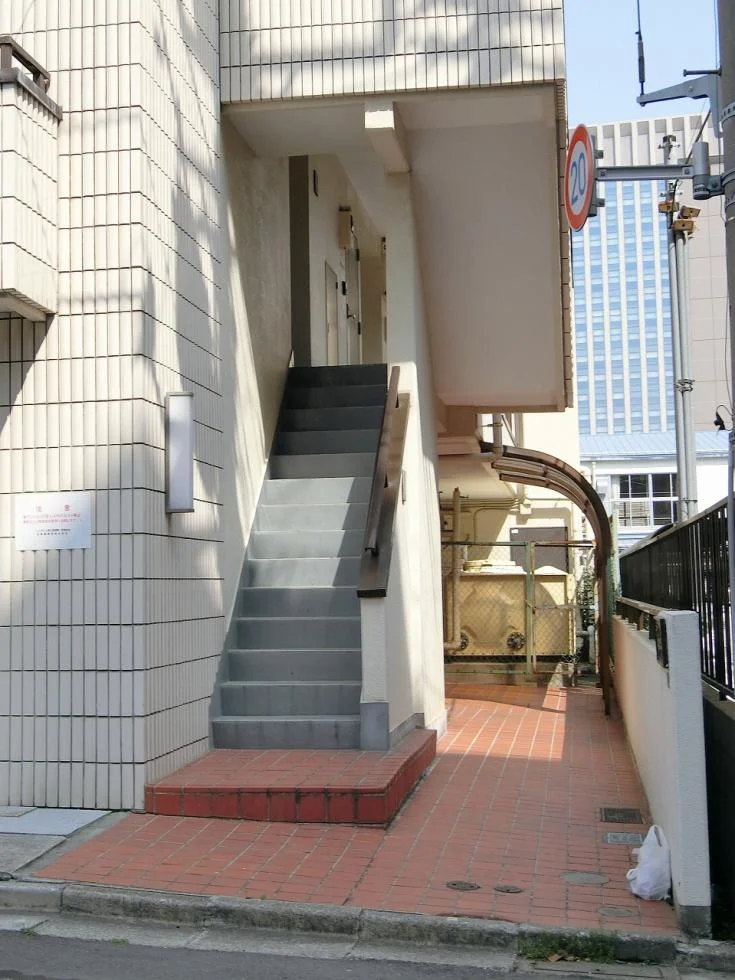 レジデンス深川富岡町 2 エントランス 3