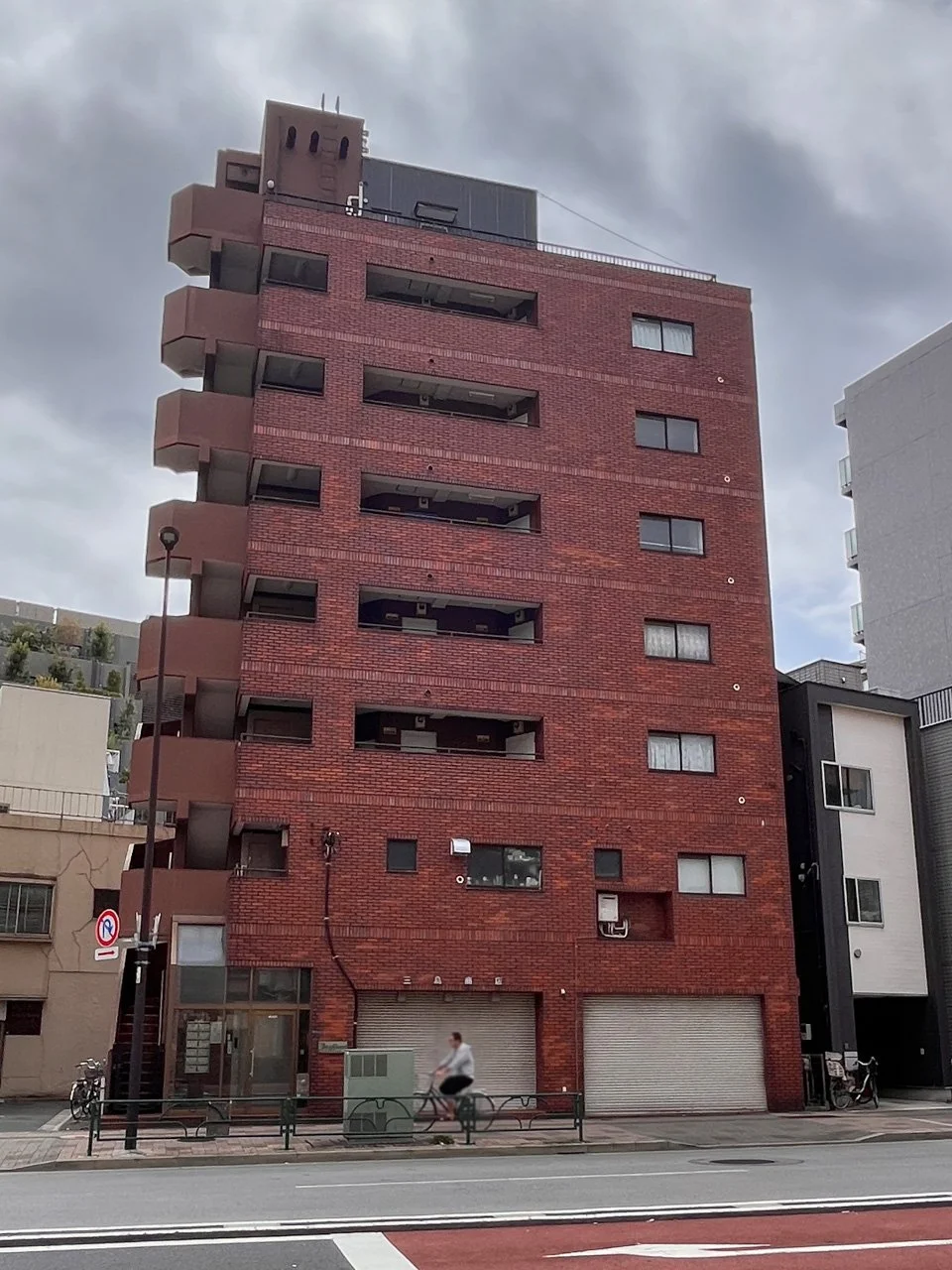 ファミーユKAWAMURAビル 1 外観 1