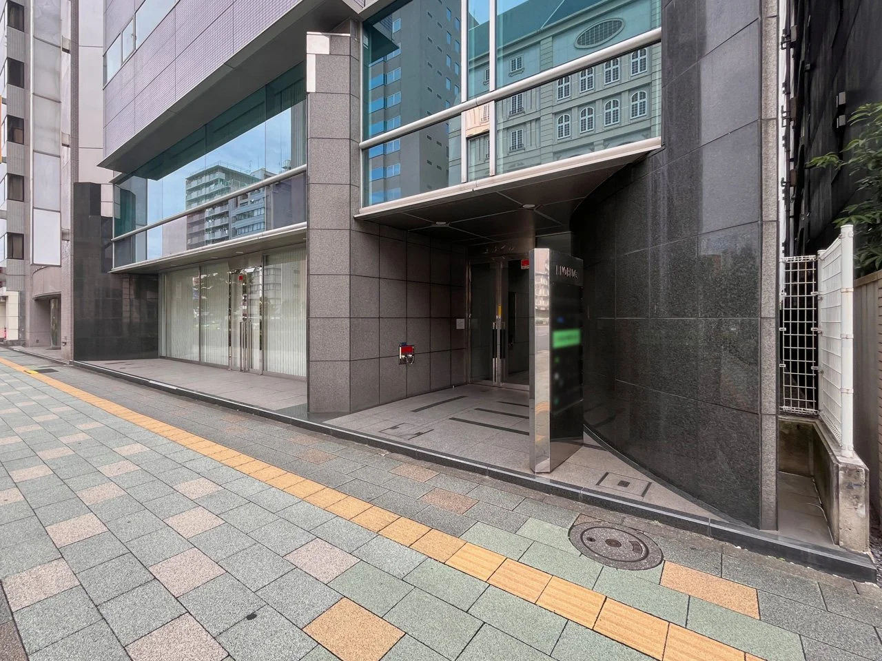 飯野ビル(IINO BUILDING) 8 エントランス 3