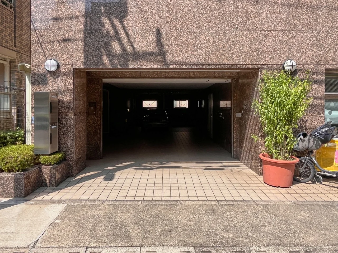 渡邊ビル 1 エントランス 6