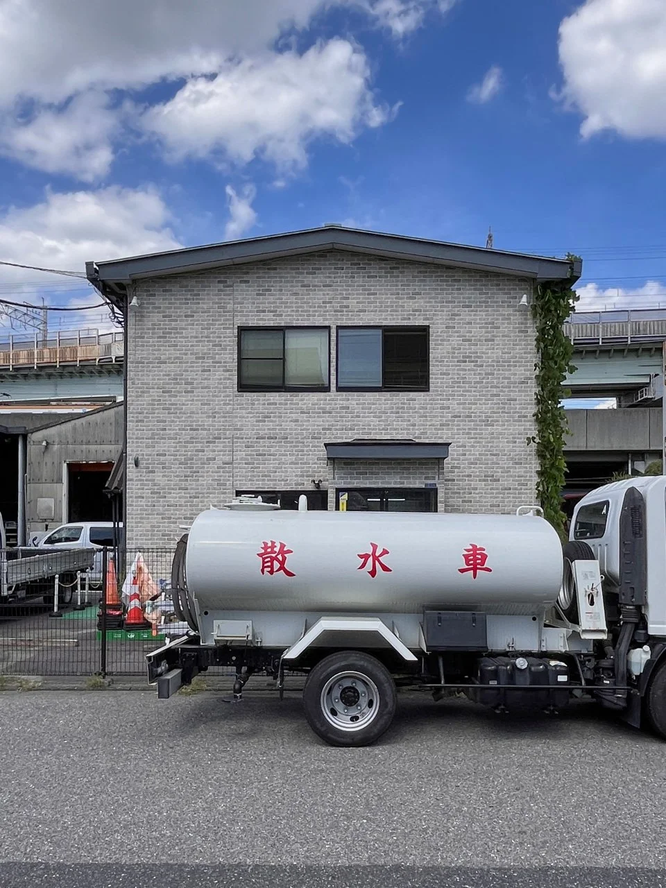 中和木材建物ビル 2 外観 3