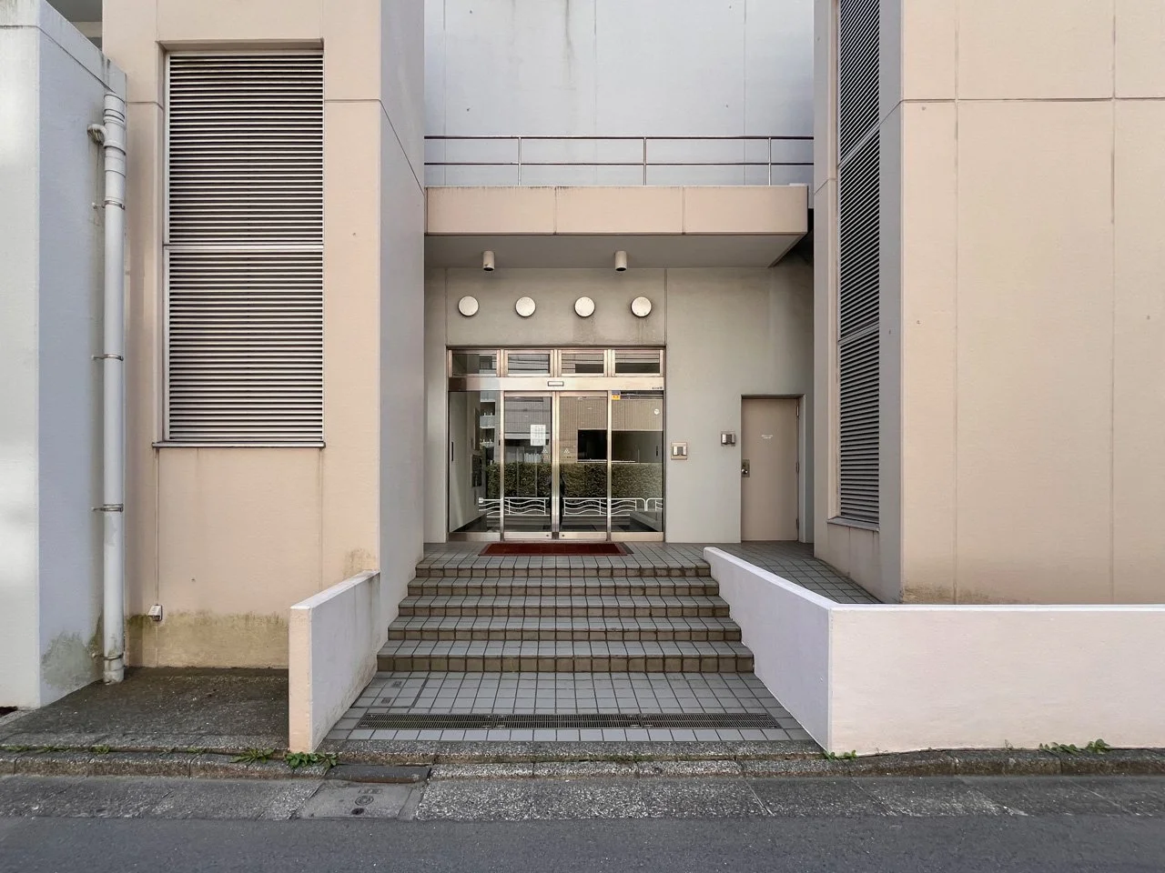 東京日産江東ビル 4 エントランス 6