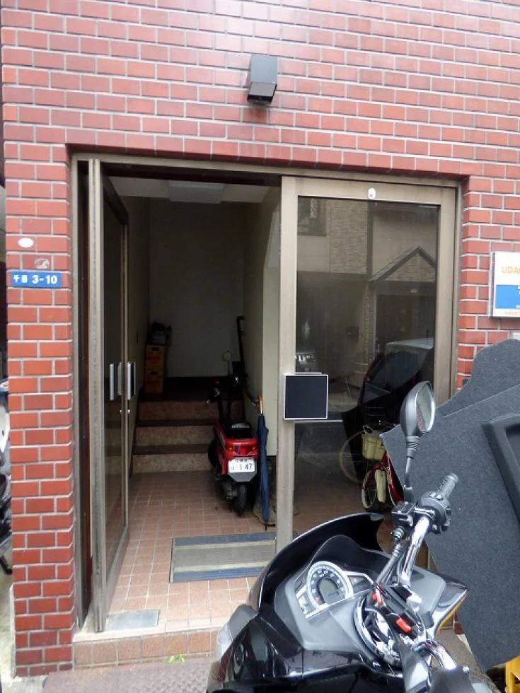 江東区千田事務所 2 エントランス 3