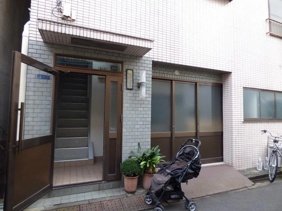 貸事務所 1 エントランス 3