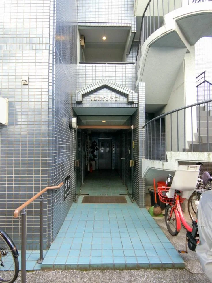 東京アスパイア 1 エントランス 6