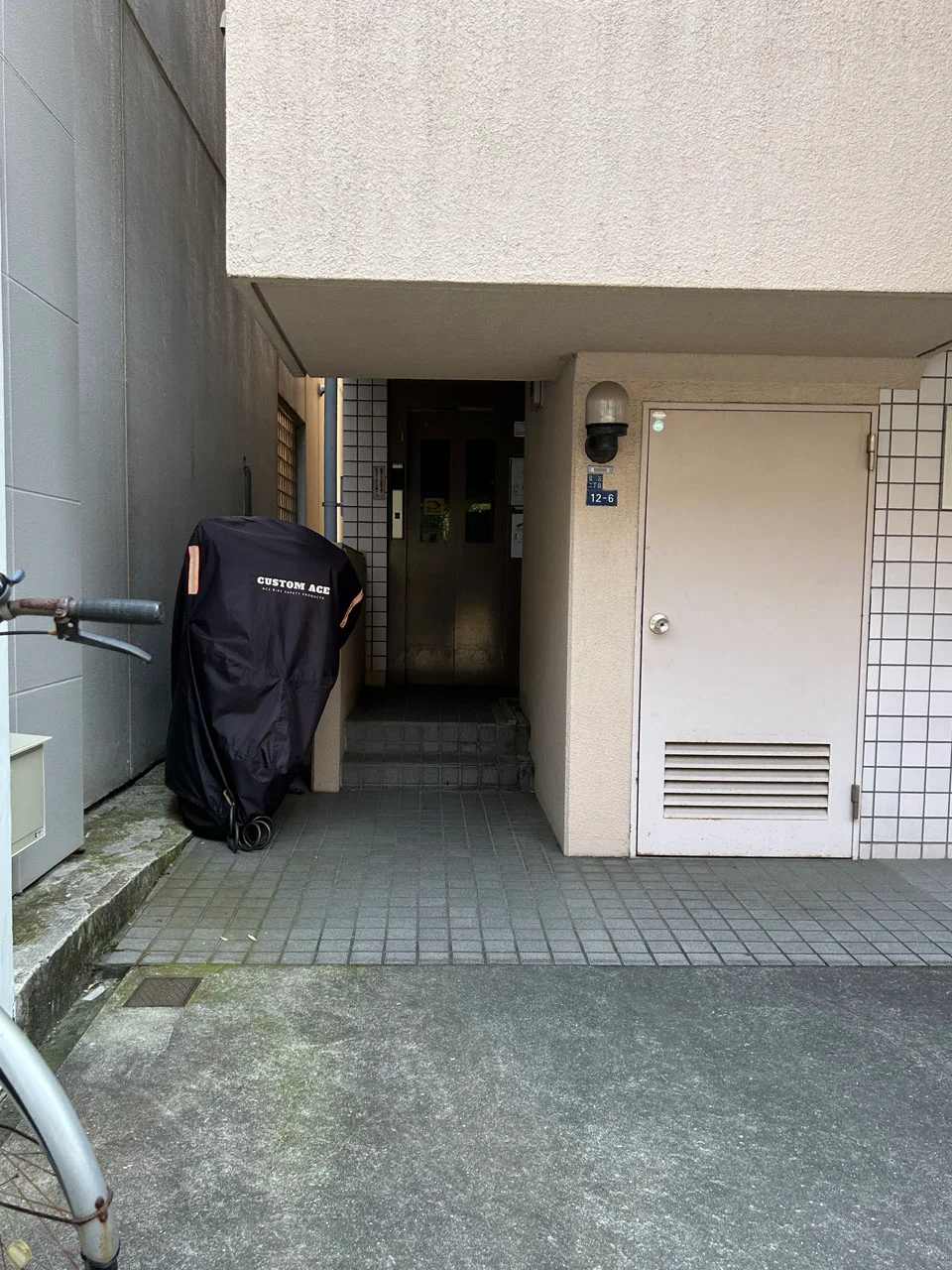 山地ビル 1 エントランス 6