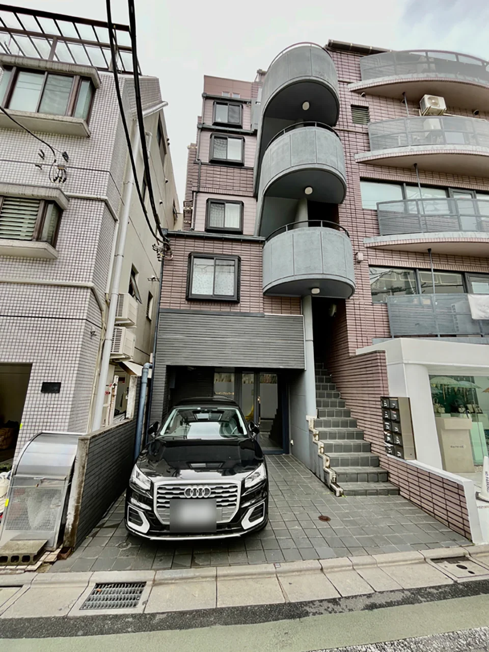 コードンブリューⅡビル B1 外観 1