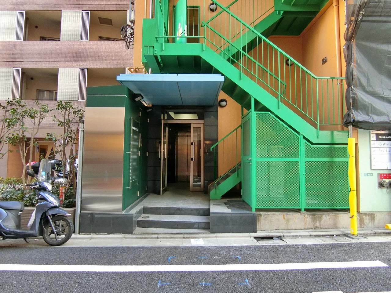 KRKビル 5 エントランス 3