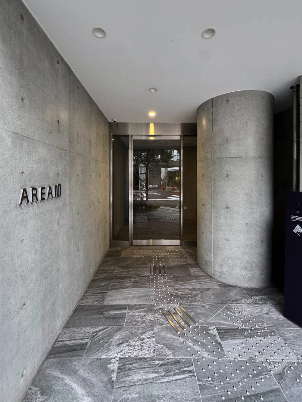 AREA M 5 エントランス 4