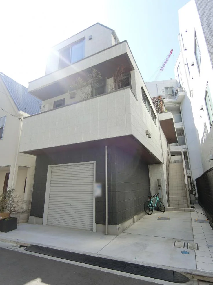 八雲1丁目貸店舗 B1 外観 2
