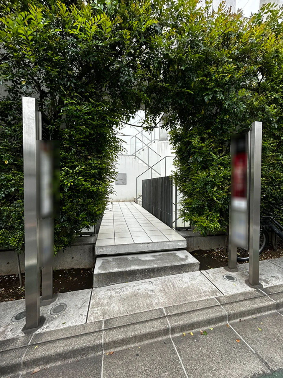 コレッソ自由が丘(colesso JIYUGAOKA)ビル 1 エントランス 3