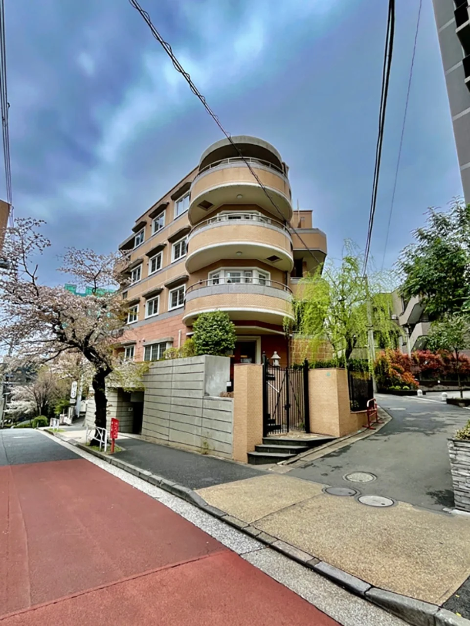I.W.Place Aobadai