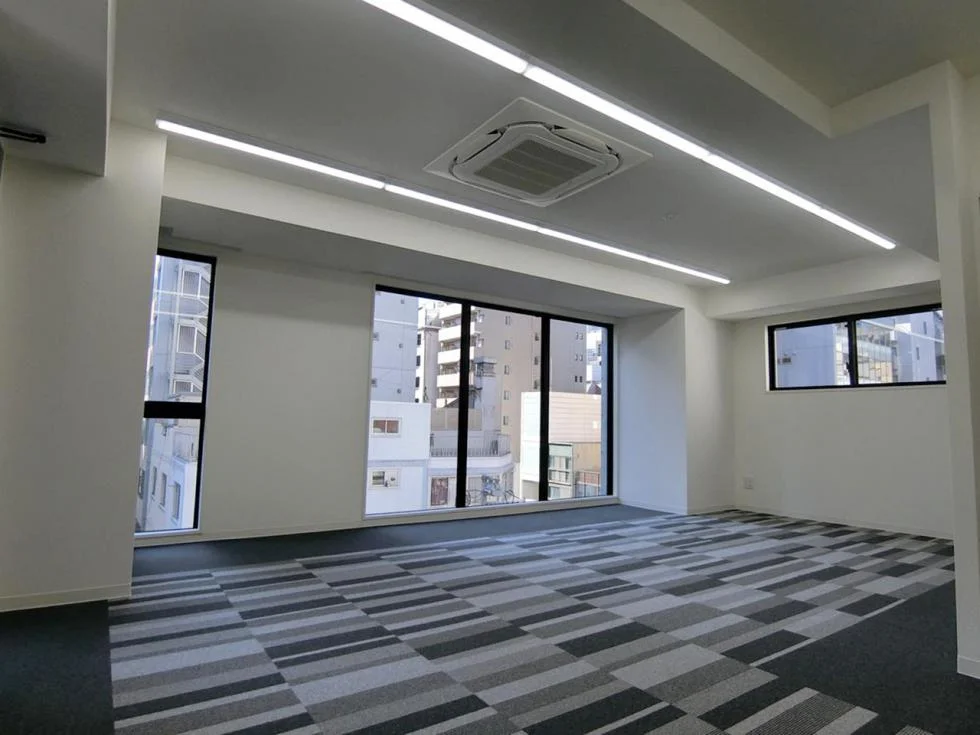 田村町Shinshodoh BLDG 3 内装 1