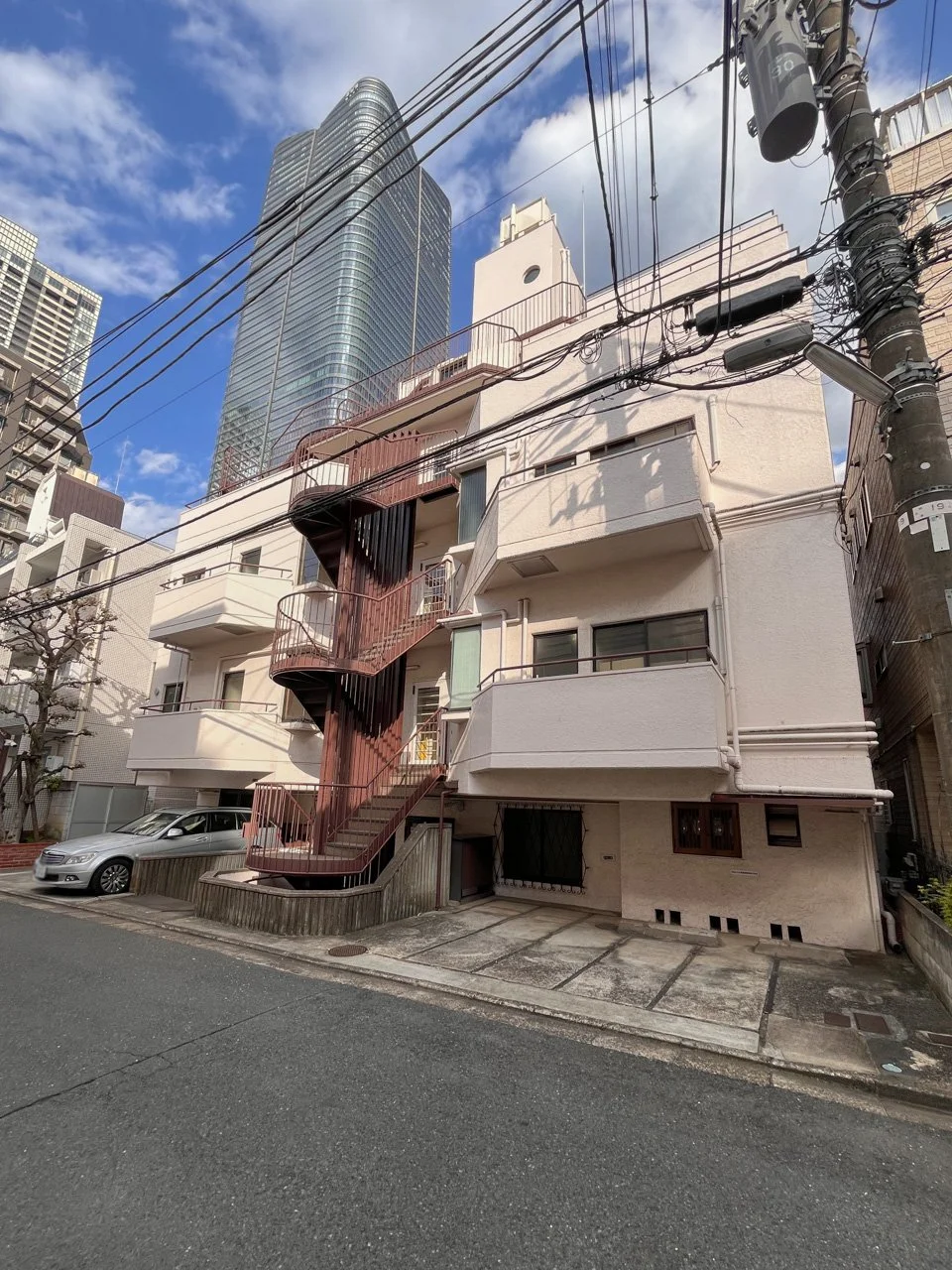 飯倉カムフィーホームズ 3 オフィスビル外観 1
