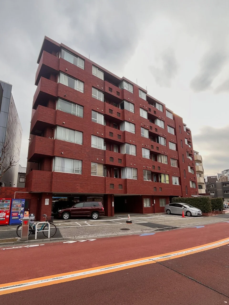 ロジマン西麻布 3 外観 1