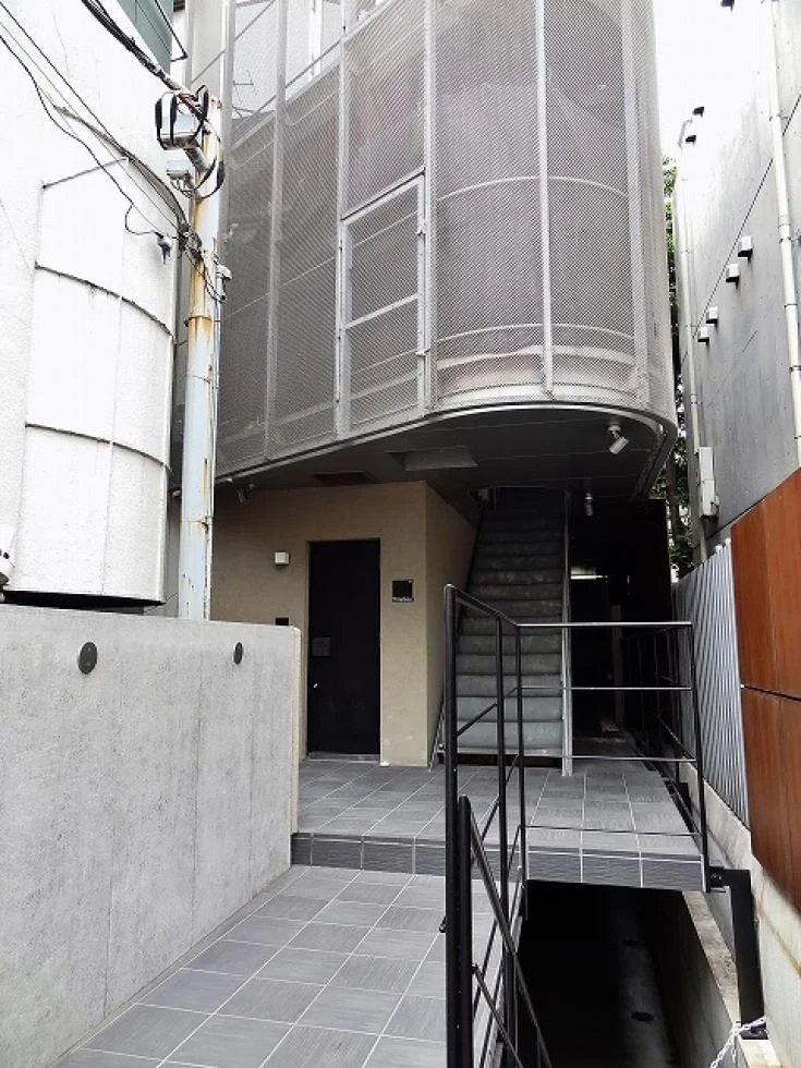 NISHIAZABU FT Ⅱビル B1 ビルエントランス 3