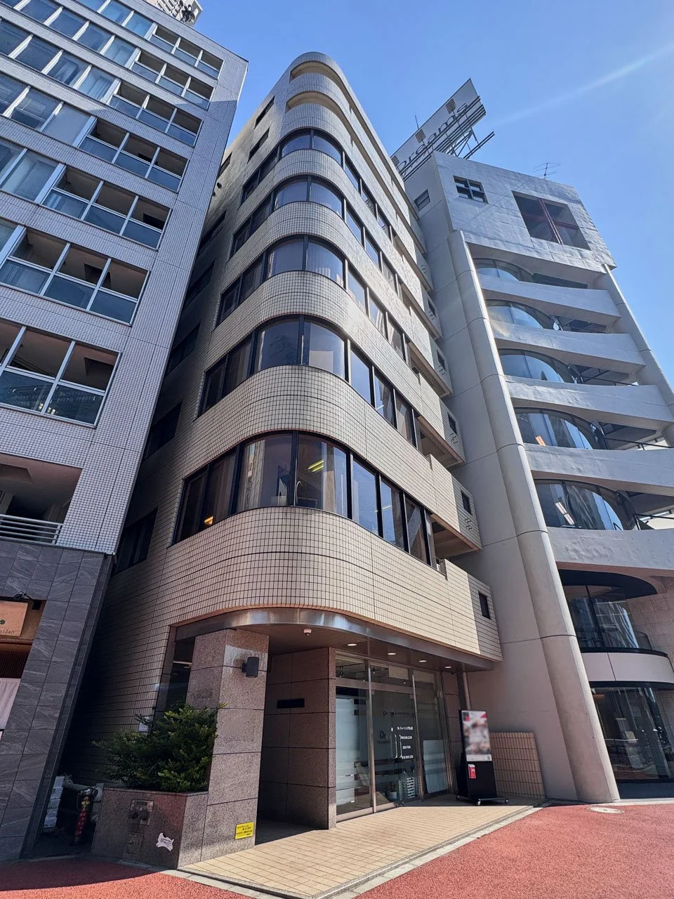 南青山渡辺ビル 4 オフィスビル外観 1