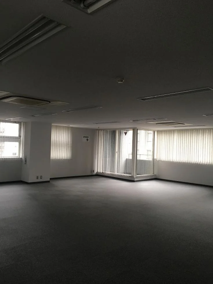 池田ビル 7 執務室 6