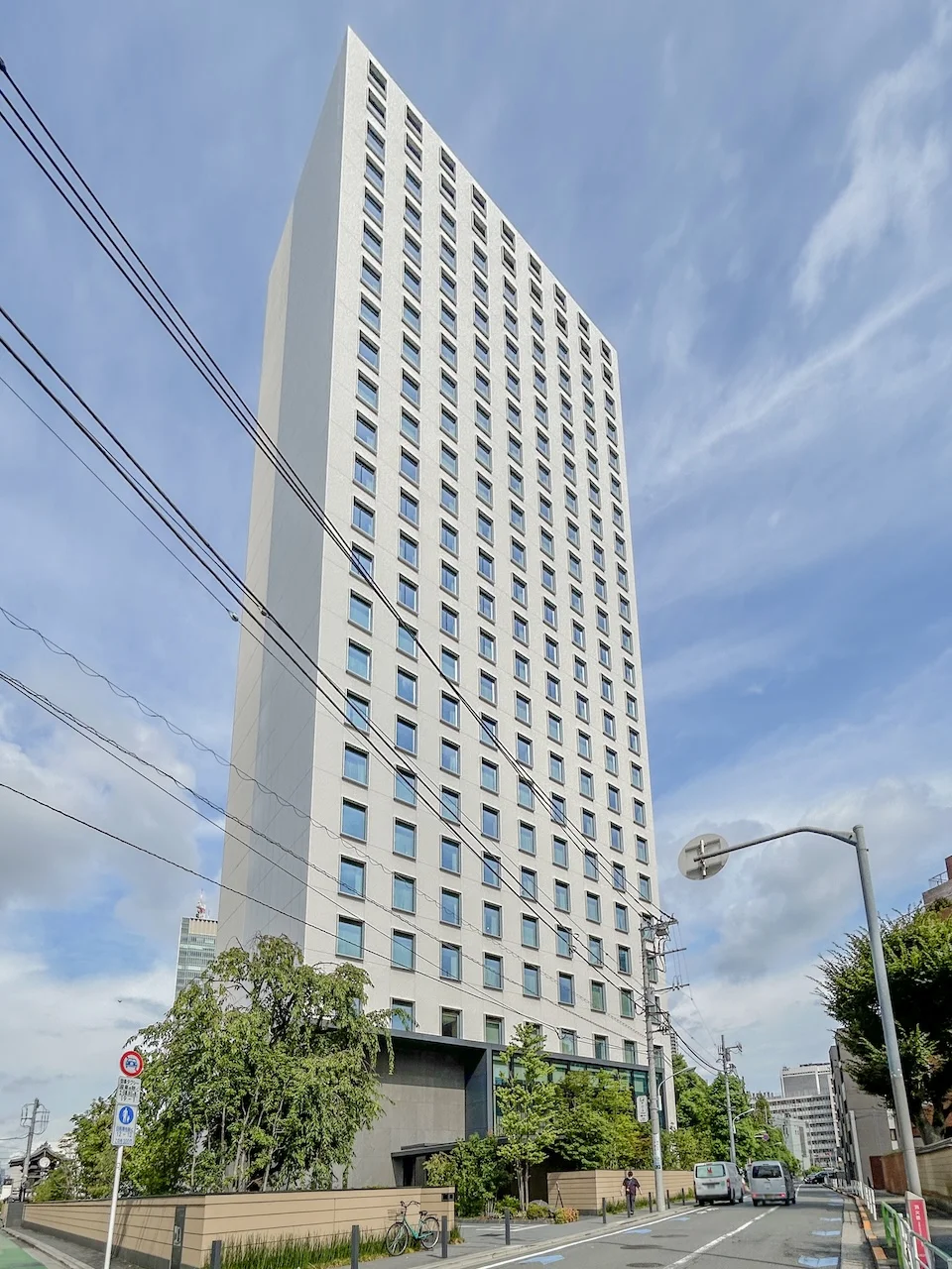 IsaI AkasakA 17 オフィスビル外観 1