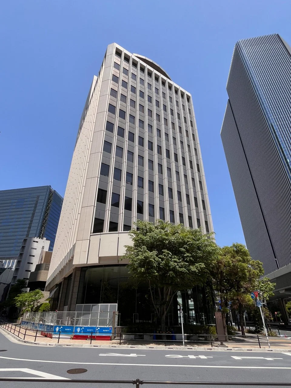 ATT EAST(赤坂トラストタワー) B1 オフィスビル外観 2
