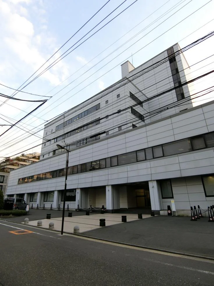 A-PLACE青山 6 オフィスビル外観 2