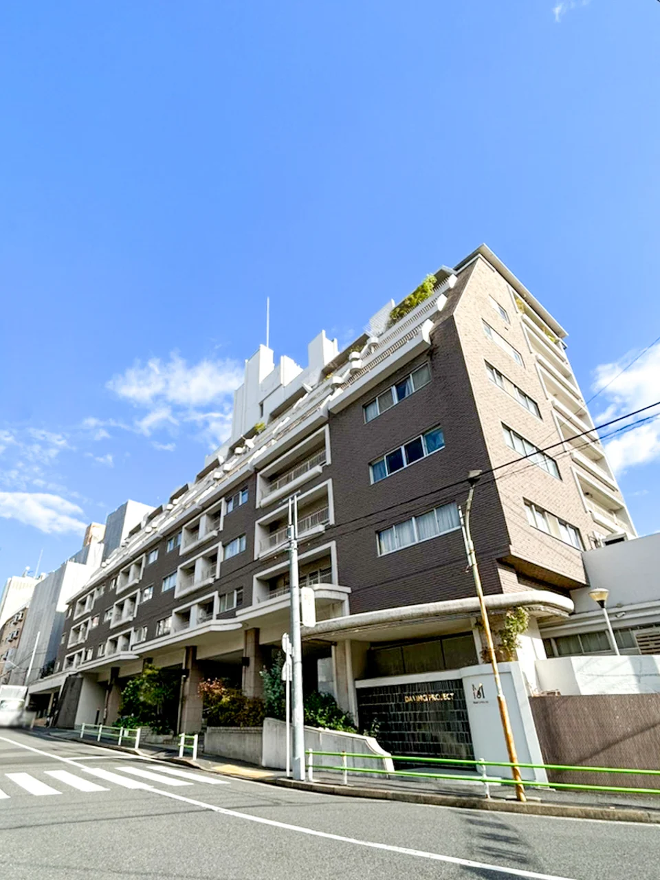 シャトー東洋南青山ビル B1 外観 1