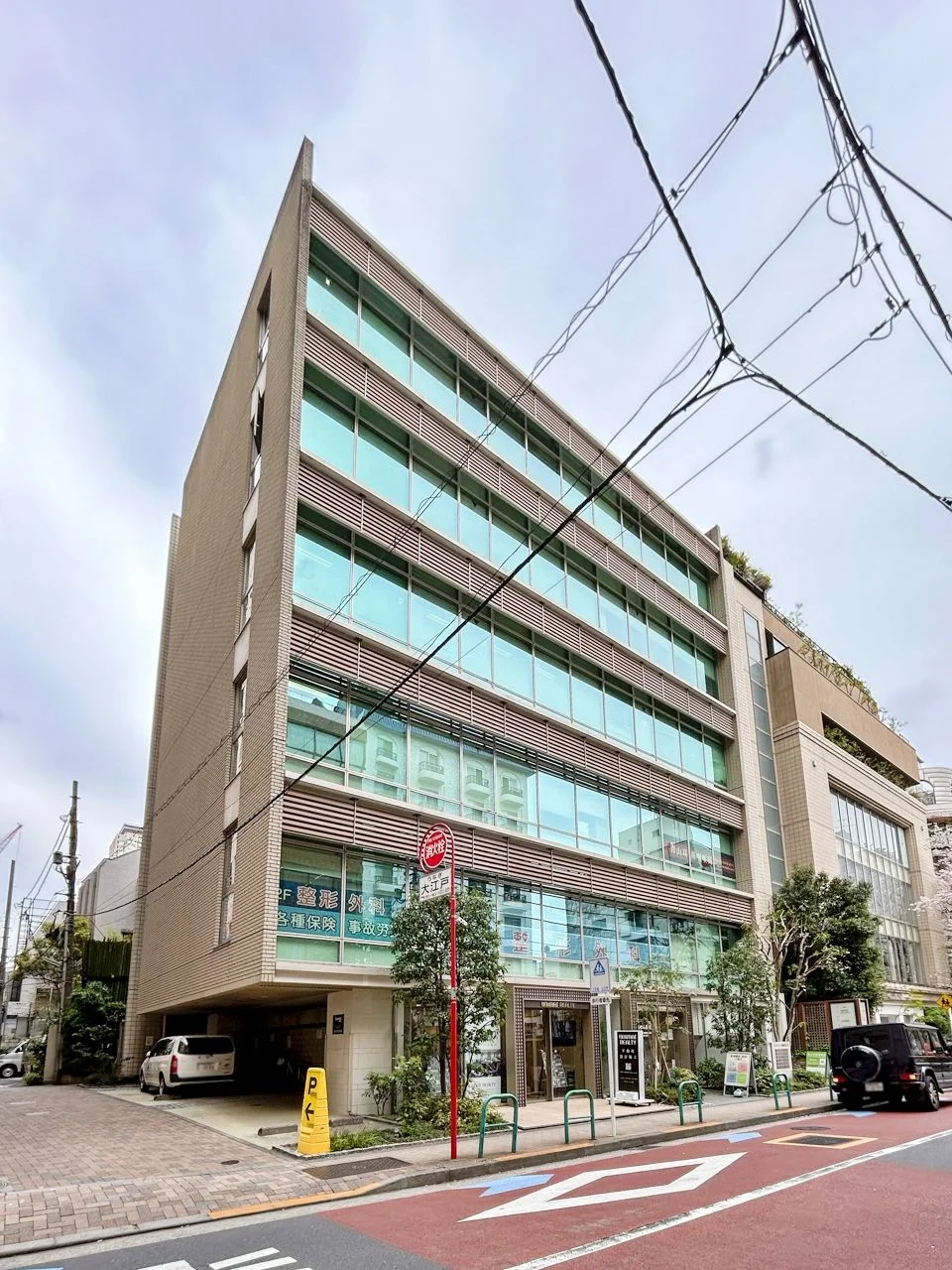 マストライフ南青山ビル 4 オフィスビル外観 2