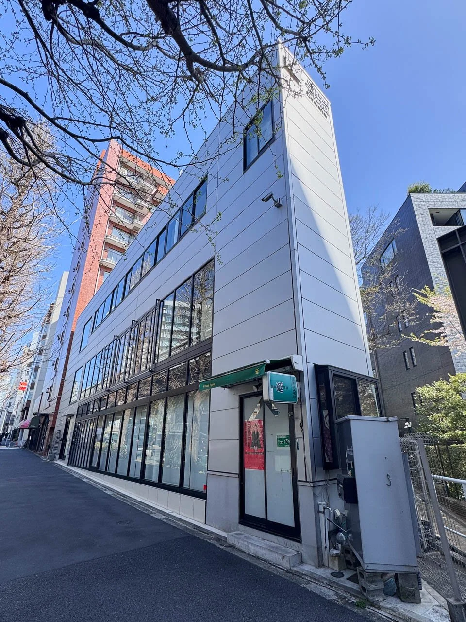 クリスタルスクエア南青山ビル 1 外観 2