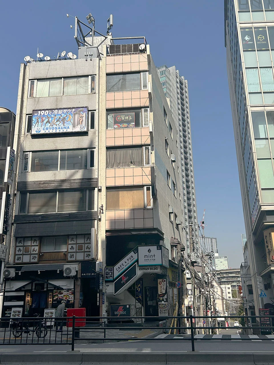 ゾーナンビル 5 外観 2