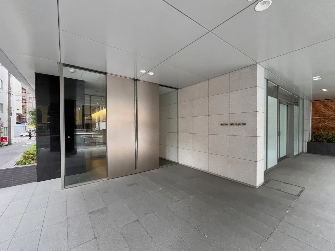 向陽ビル(KOYO BUILDING) 9 エントランス 4