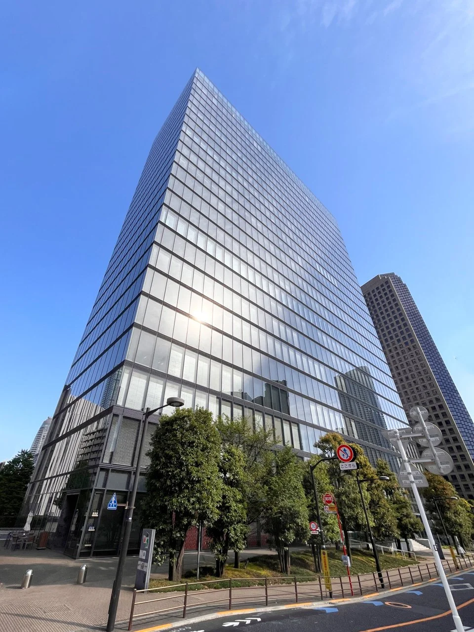 虎ノ門タワーズオフィス 10 オフィスビル外観 2