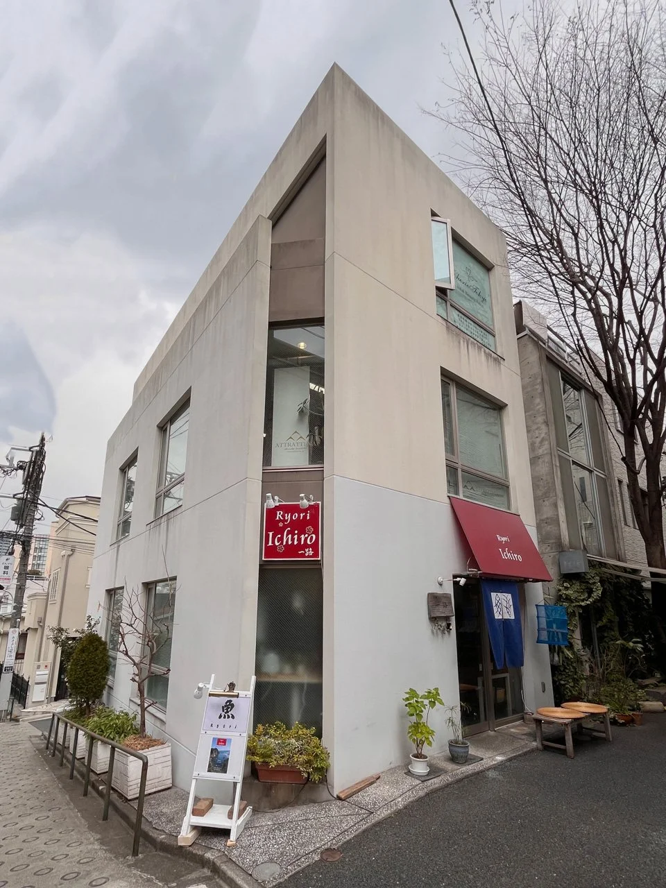 白金台Nビル 3 オフィスビル外観 1