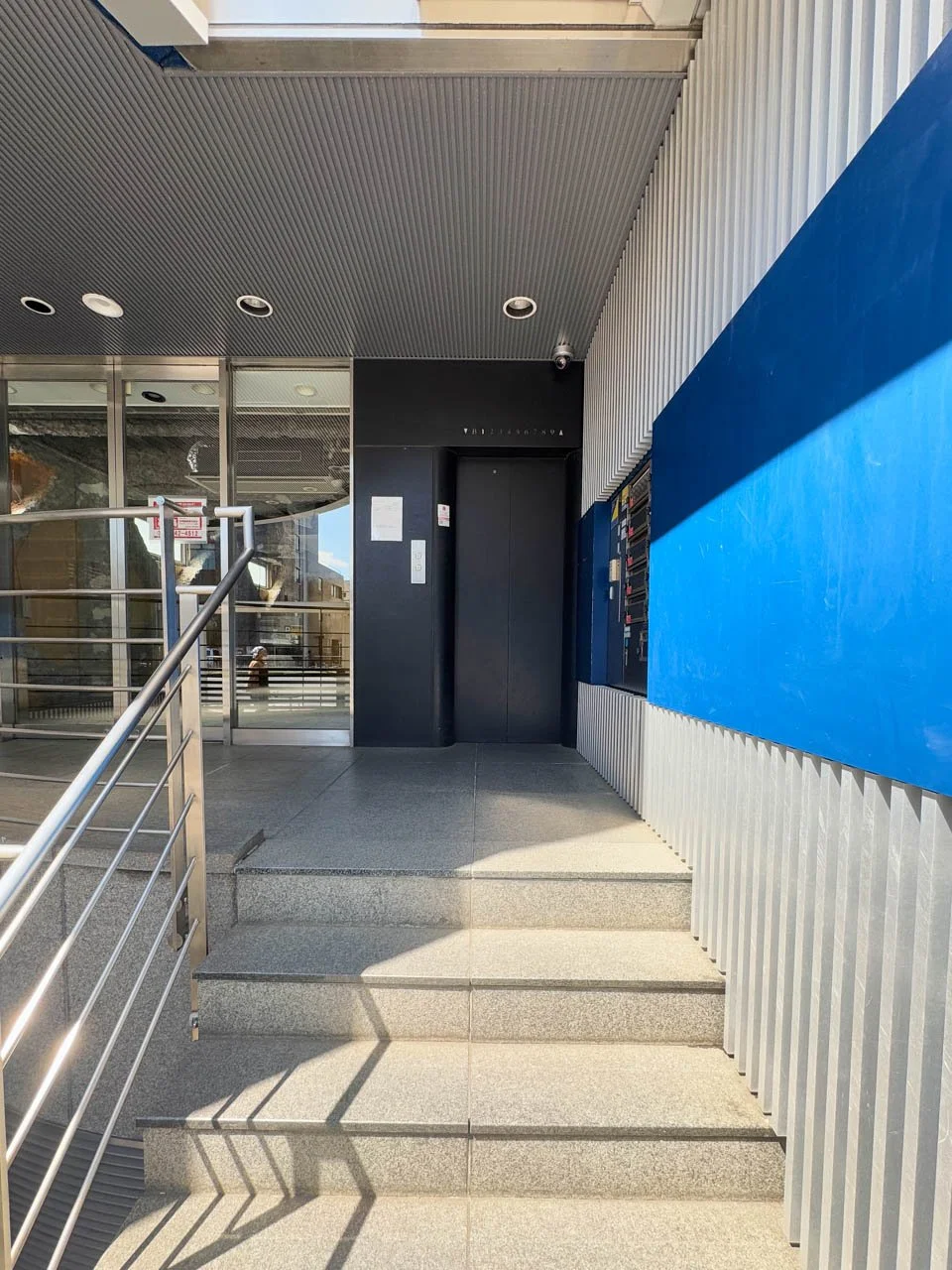 246青山ビル 10 ビルエントランス 4