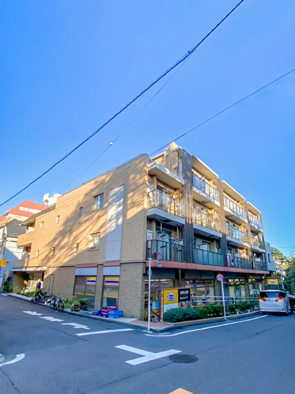 ミルーム南青山ビル 4 オフィスビル外観 1
