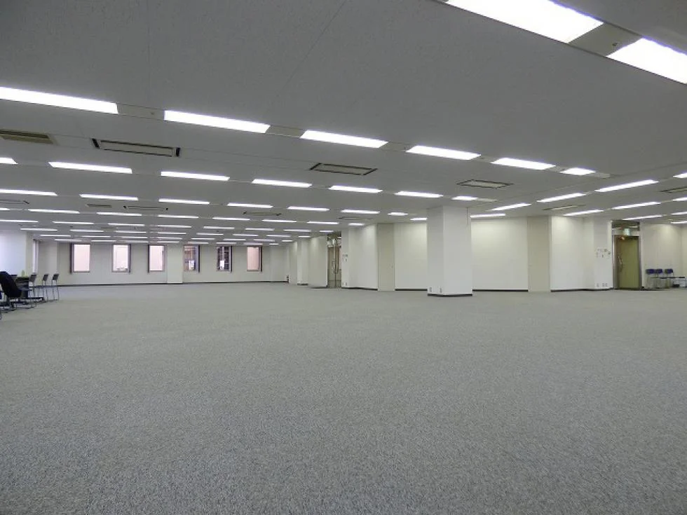 UD神谷町ビル 7 執務室 1