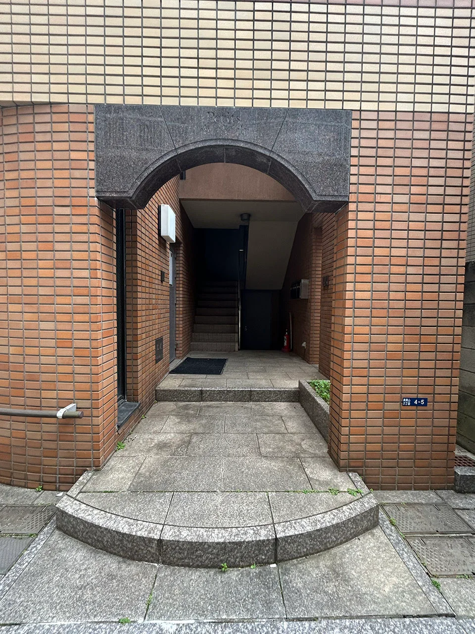 MA SIX(エムエーシックス) 2 エントランス 3