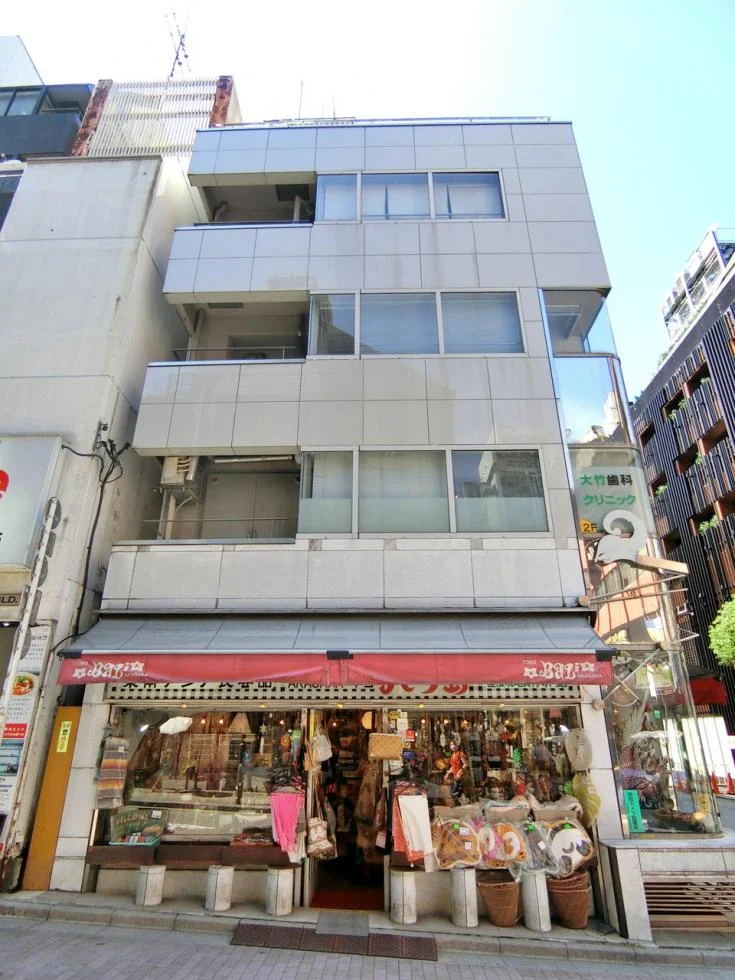 赤坂バリ島ビル 5 オフィスビル外観 1
