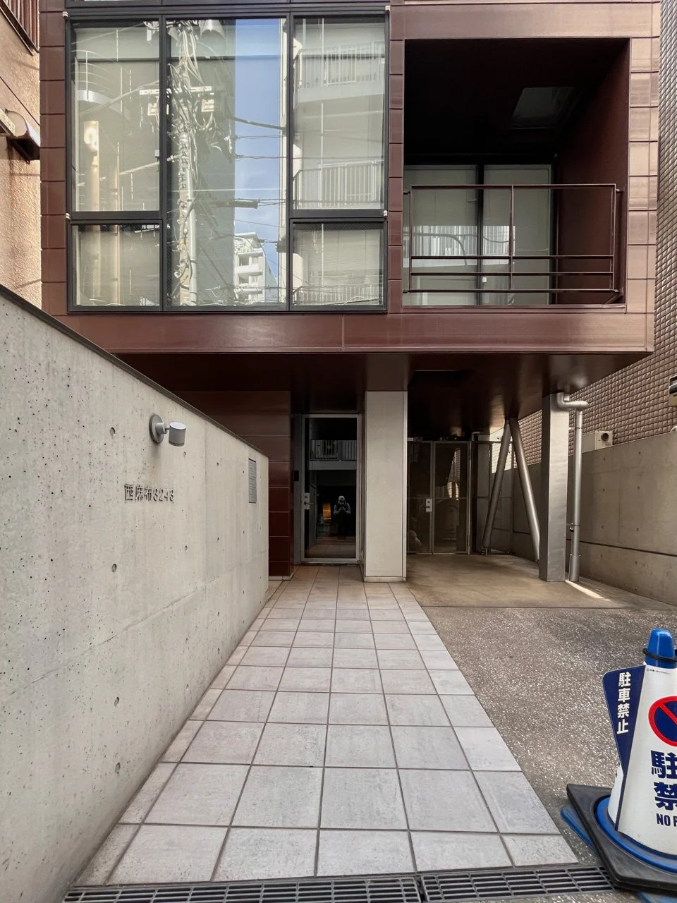 西麻布3243ビル 3 エントランス 4
