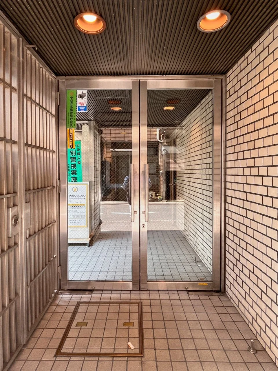 黒田ビル 4 ビルエントランス 6