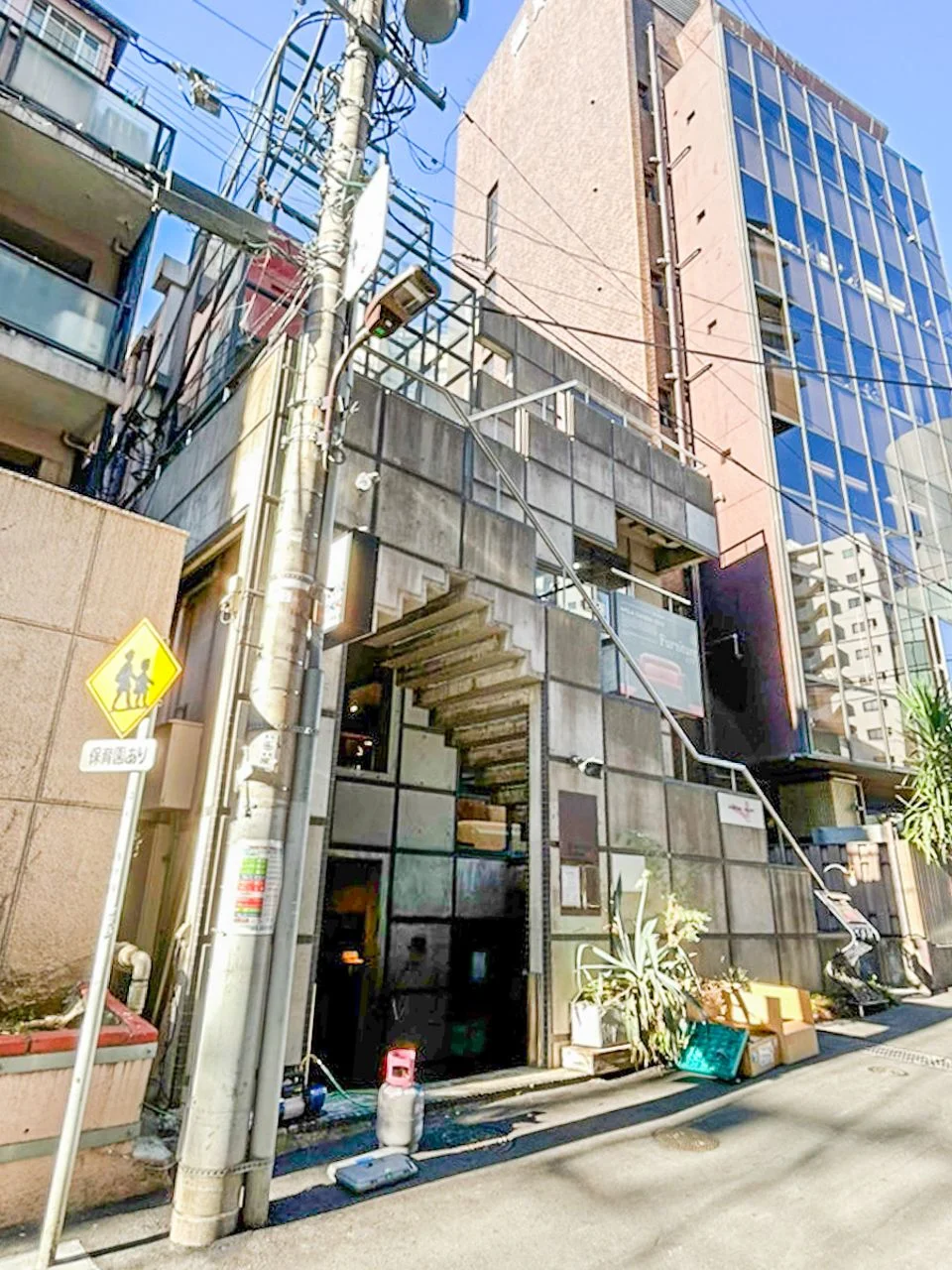 小倉ビル B1 オフィスビル外観 2