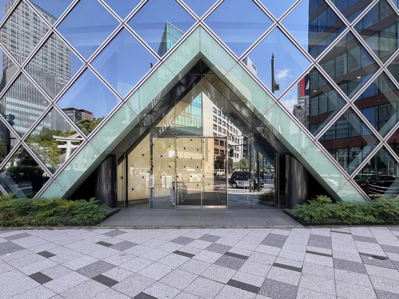 SKIビル 9 エントランス 3