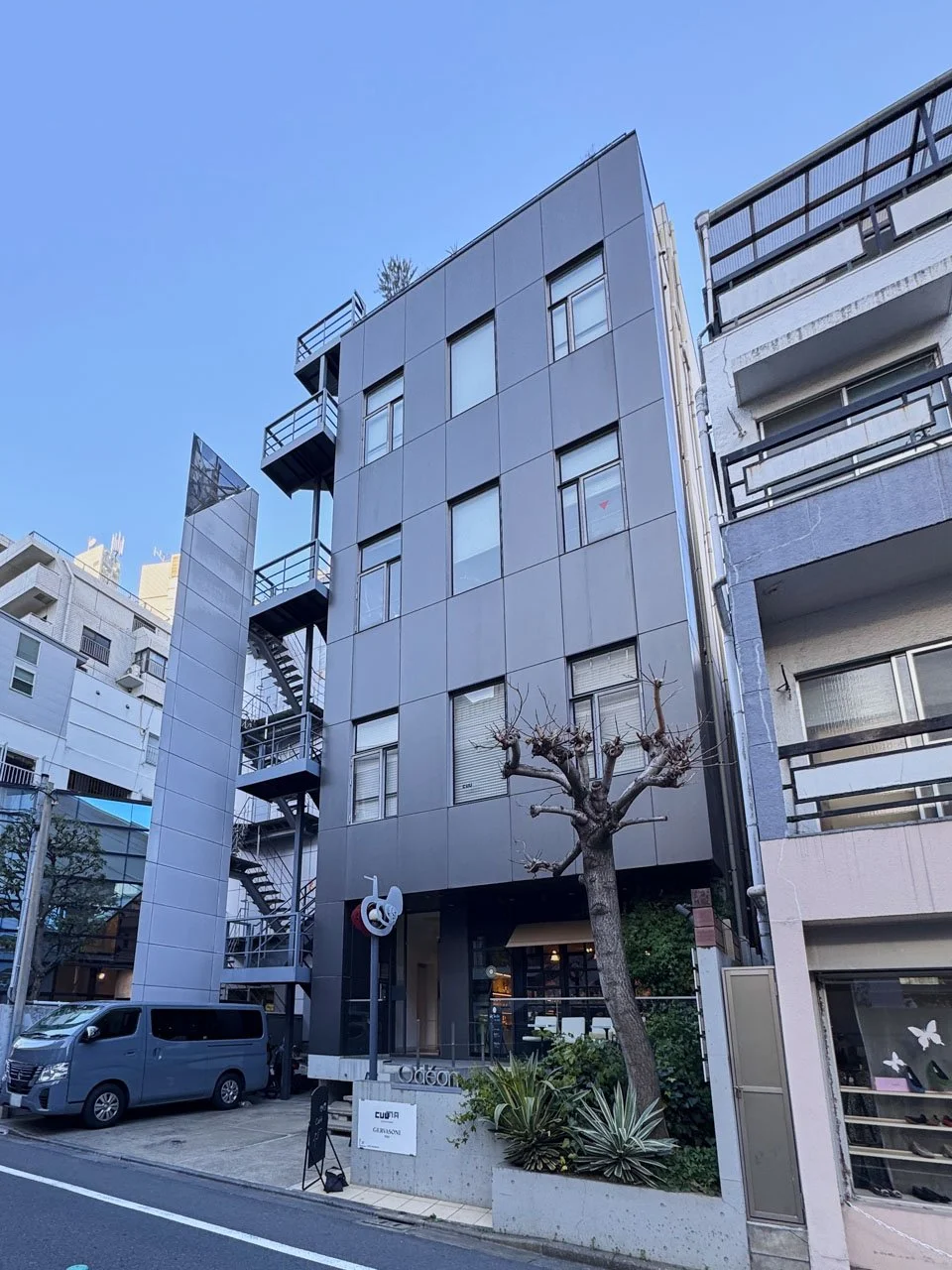青山EDGEビル B1・1階セット 外観 2