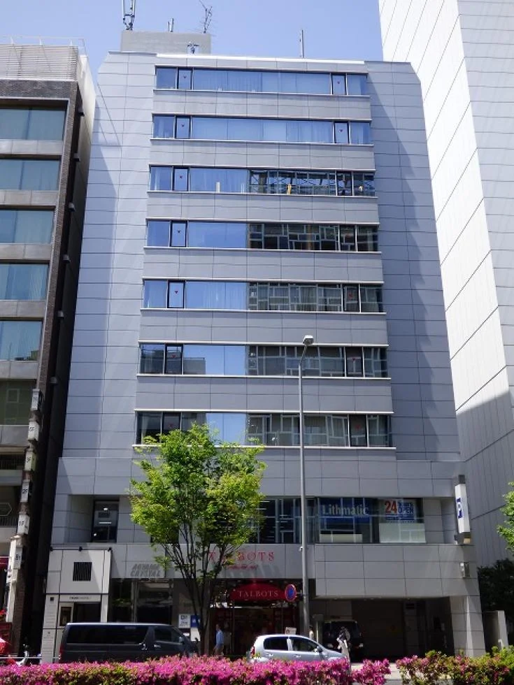 JRE青山クリスタルビル 6 オフィスビル外観 2