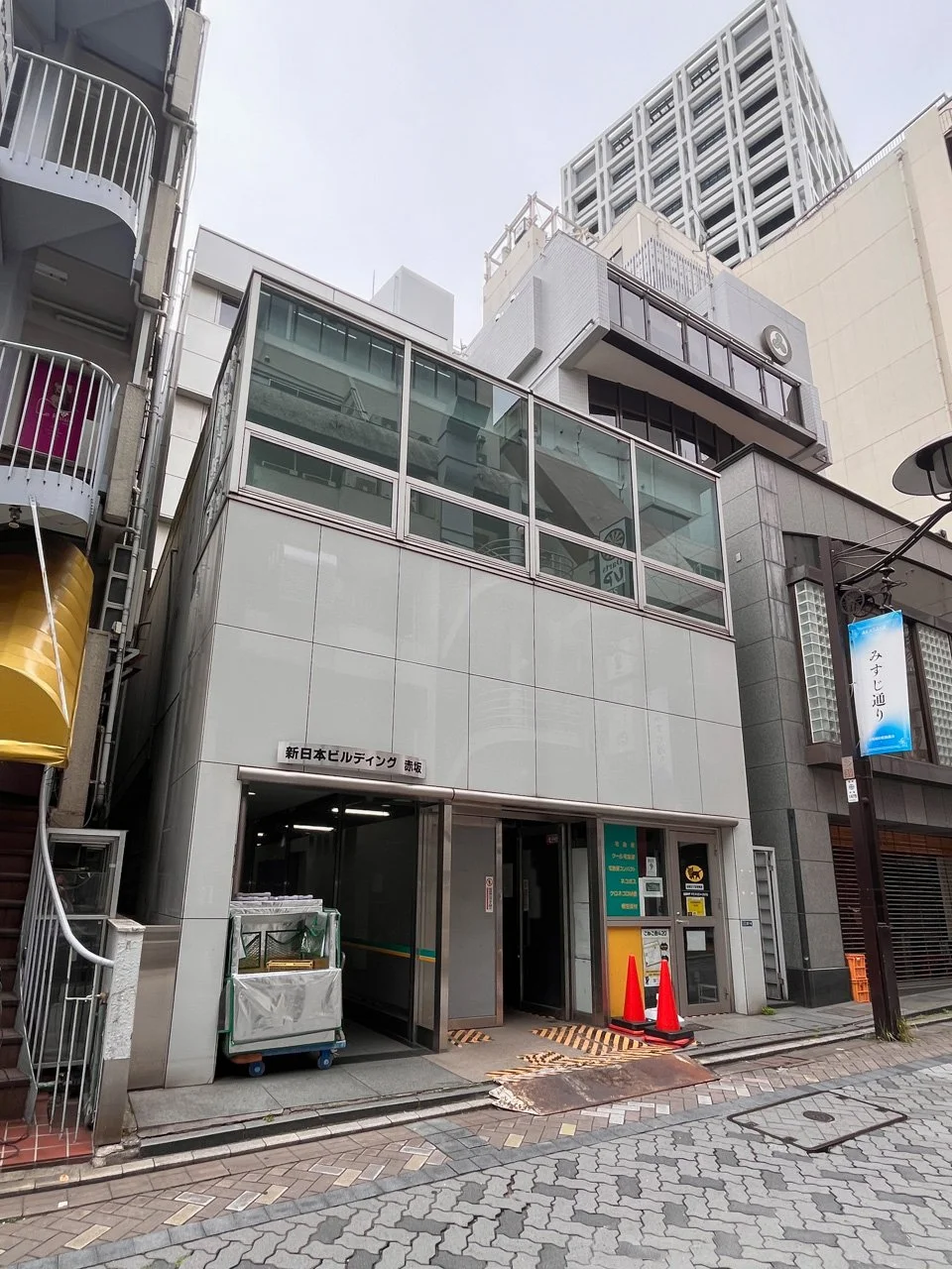 新日本ビルディング赤坂 3 オフィスビル外観 1
