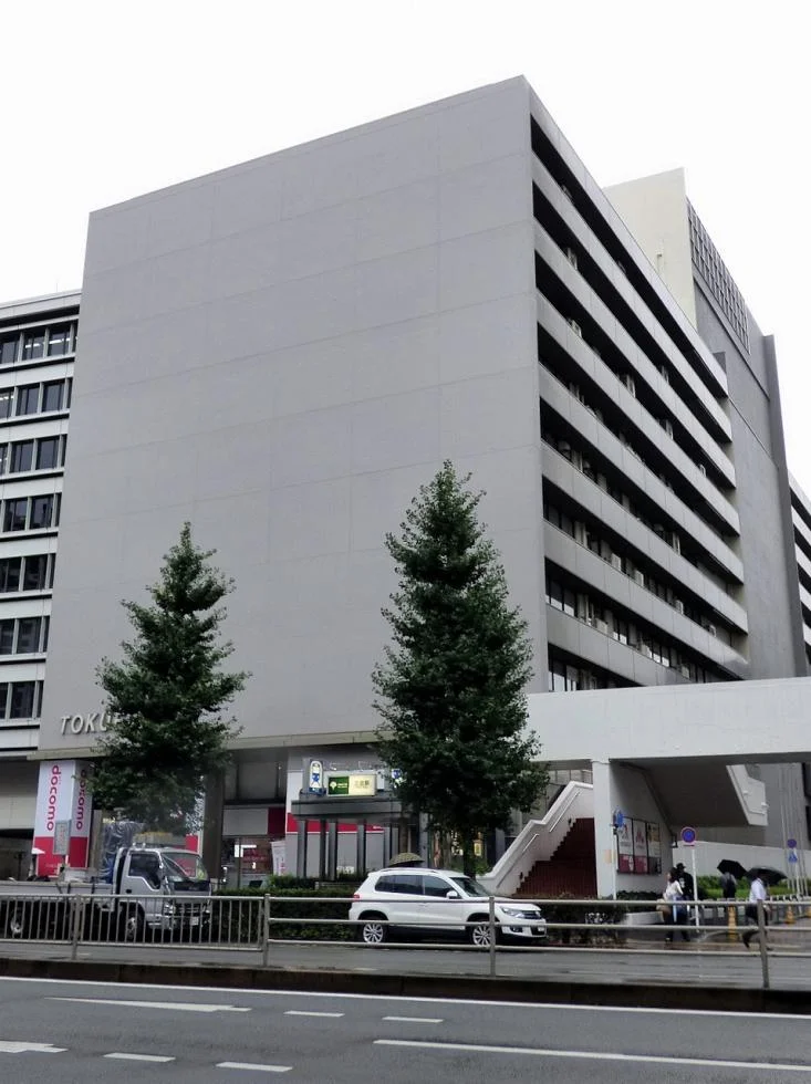 徳栄ビル本館 6 オフィスビル外観 1