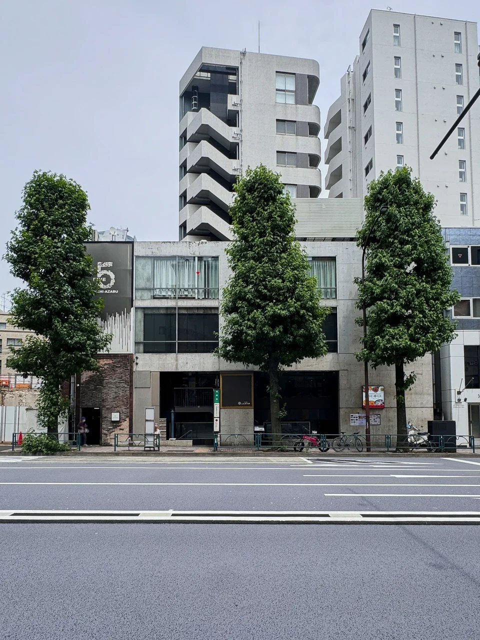 KHK西麻布ビル 地下2階3階セット オフィスビル外観 1