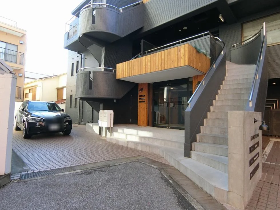 アズ南青山ビルディング 1 エントランス 3