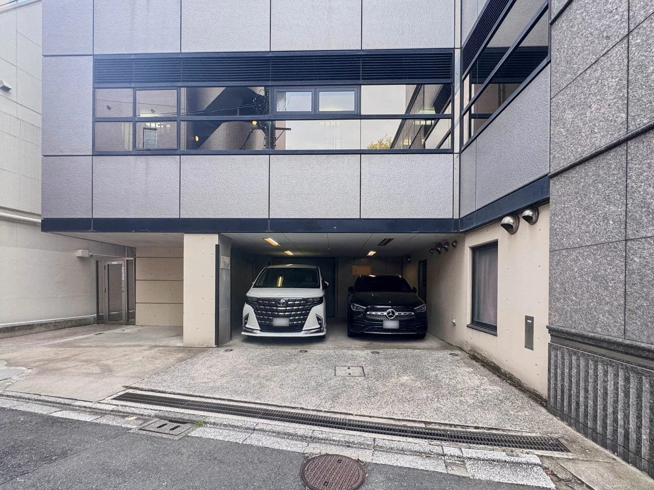 セブン南青山ビル 5 エントランス 3
